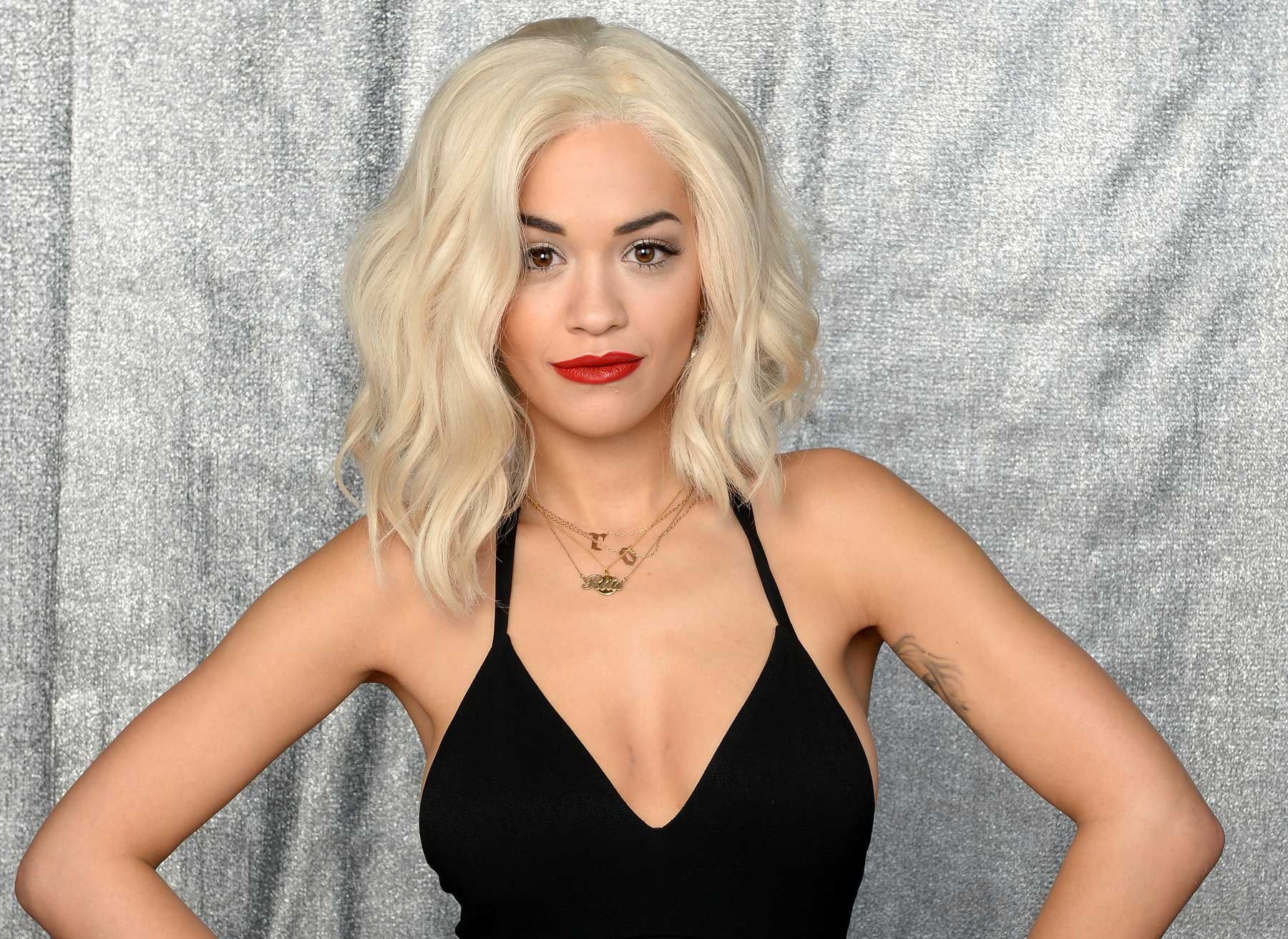 Rita Ora (Toilets)