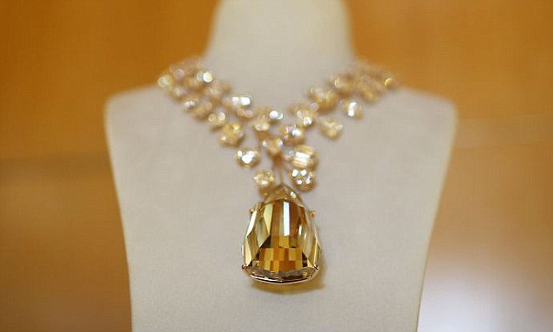 L’Incomparable Diamond Necklace